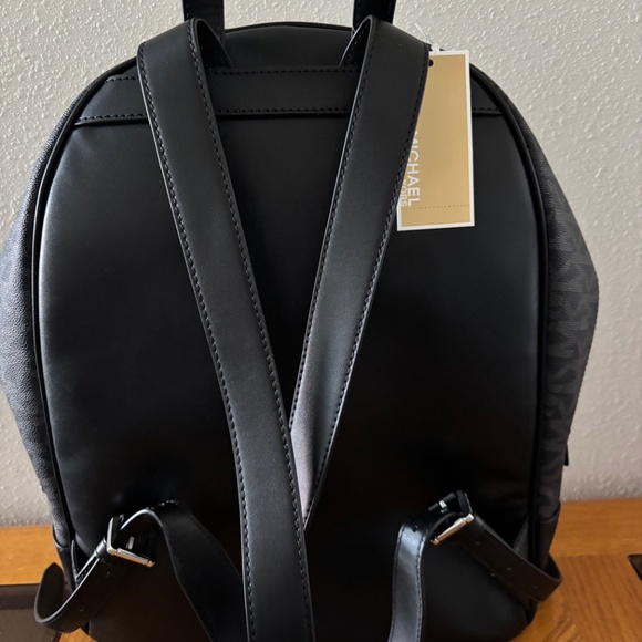 Michael Kors backpack - Picture 3 of 4